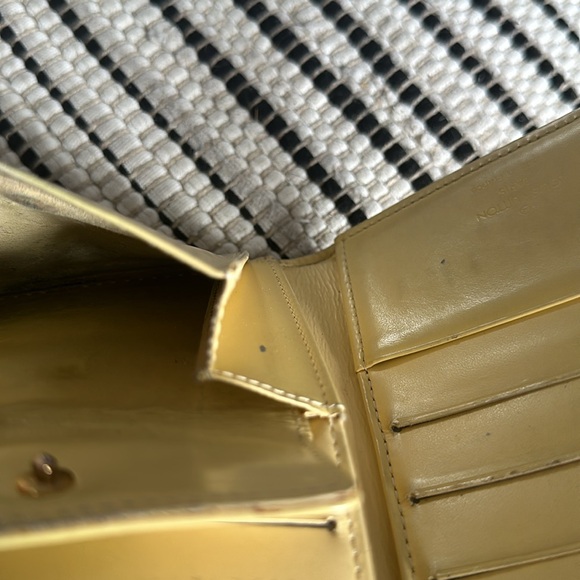 Louis Vuitton Wallet - Picture 7 of 16